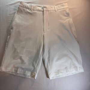 Walter Hagen White Golf Flat Front Shorts
